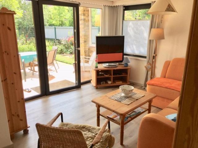 Ostseebungalow Haninghuus Diedrichshagen  Esterno foto